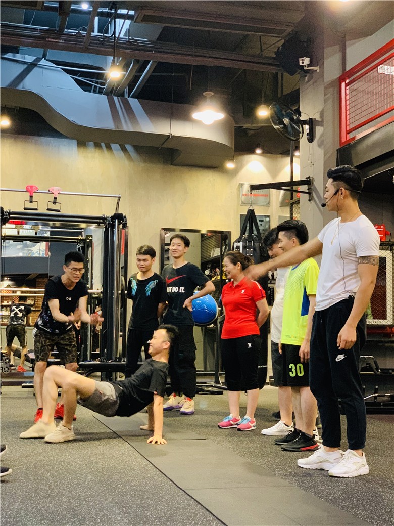 1559033772940331.jpg 9bd7da9634725c516ba93f7d90c0e57.jpg